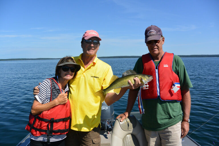 CLEAR LAKE – A Gem In The Middle Of Manitoba Parkland