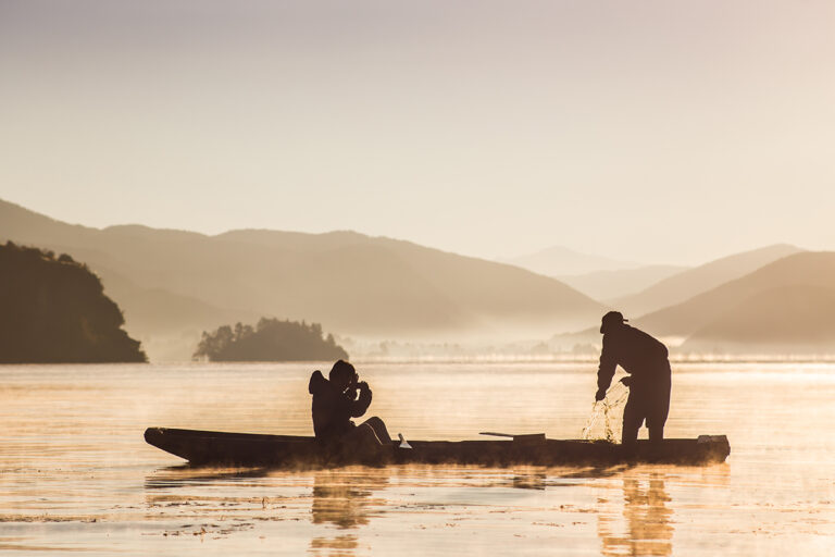 The 5 Best B.C. Lakes to Launch Your Boat